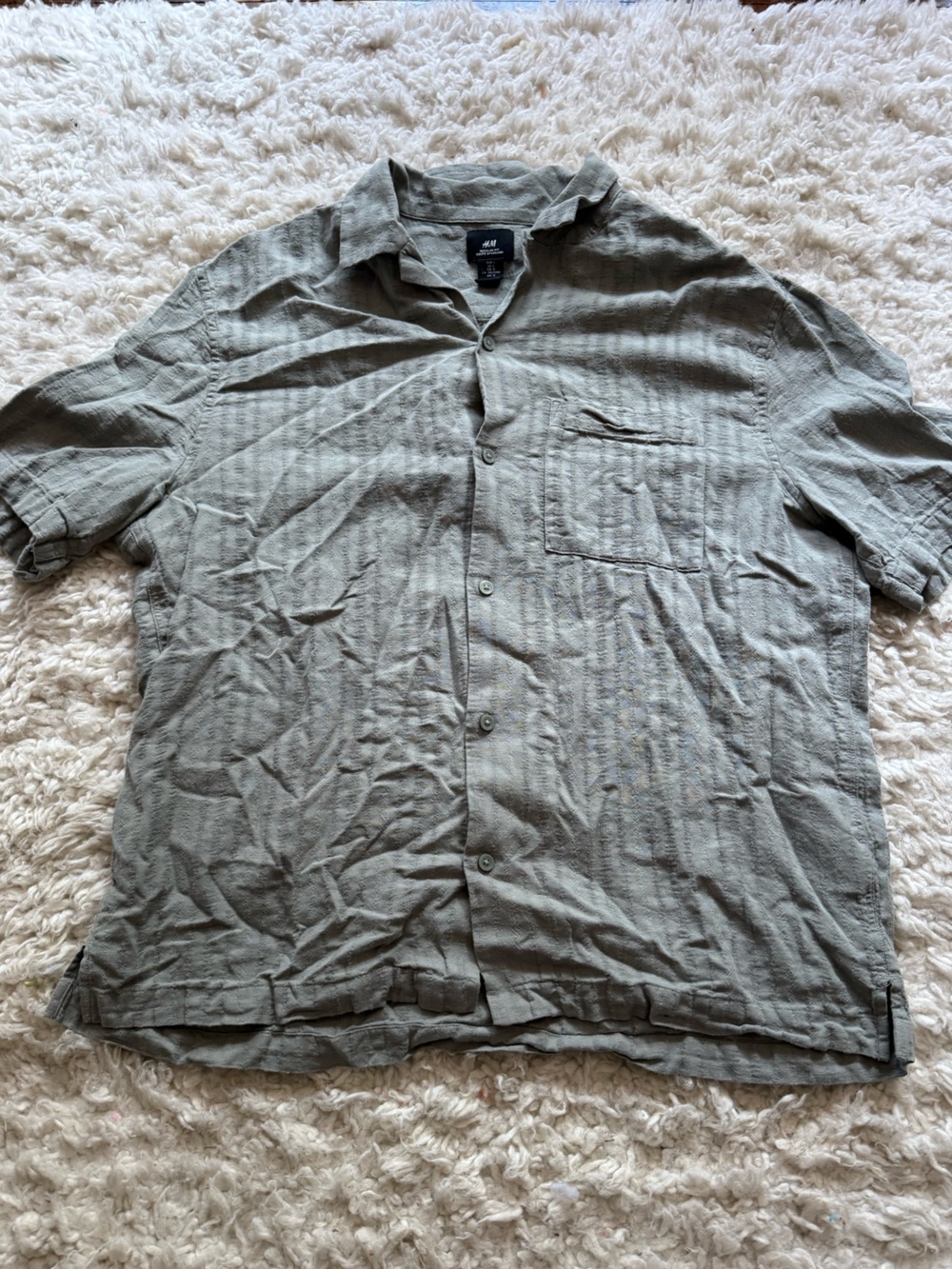 H&M Men's Short-Sleeve Button-Down Shirt in Light Gray
